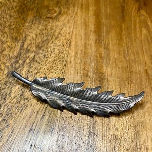 Vintage Sterling Feather Leaf 🍃 Brooch